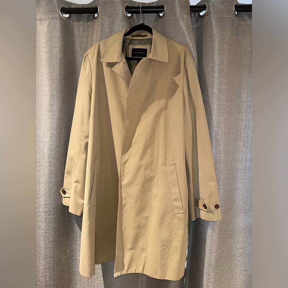 Banana Republic Men’s Trench Size XL